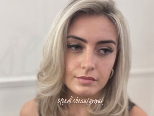 Blondiebeautyxoxuk