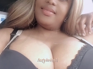 Bustyboobsxx18