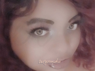 Bustyonegodess