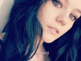 Ivy_Daniels