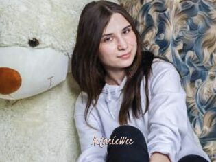 MelanieWee