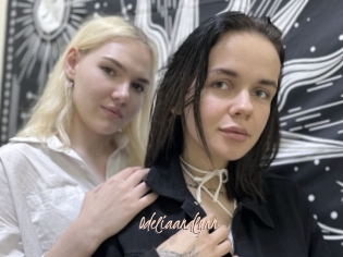Odeliaandlynn