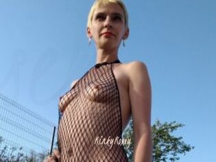 KinkyRoxxy