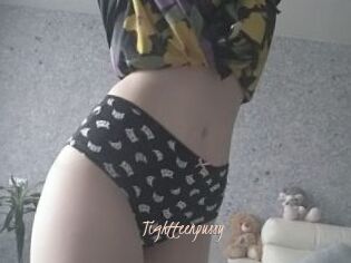 Tightteenpussy